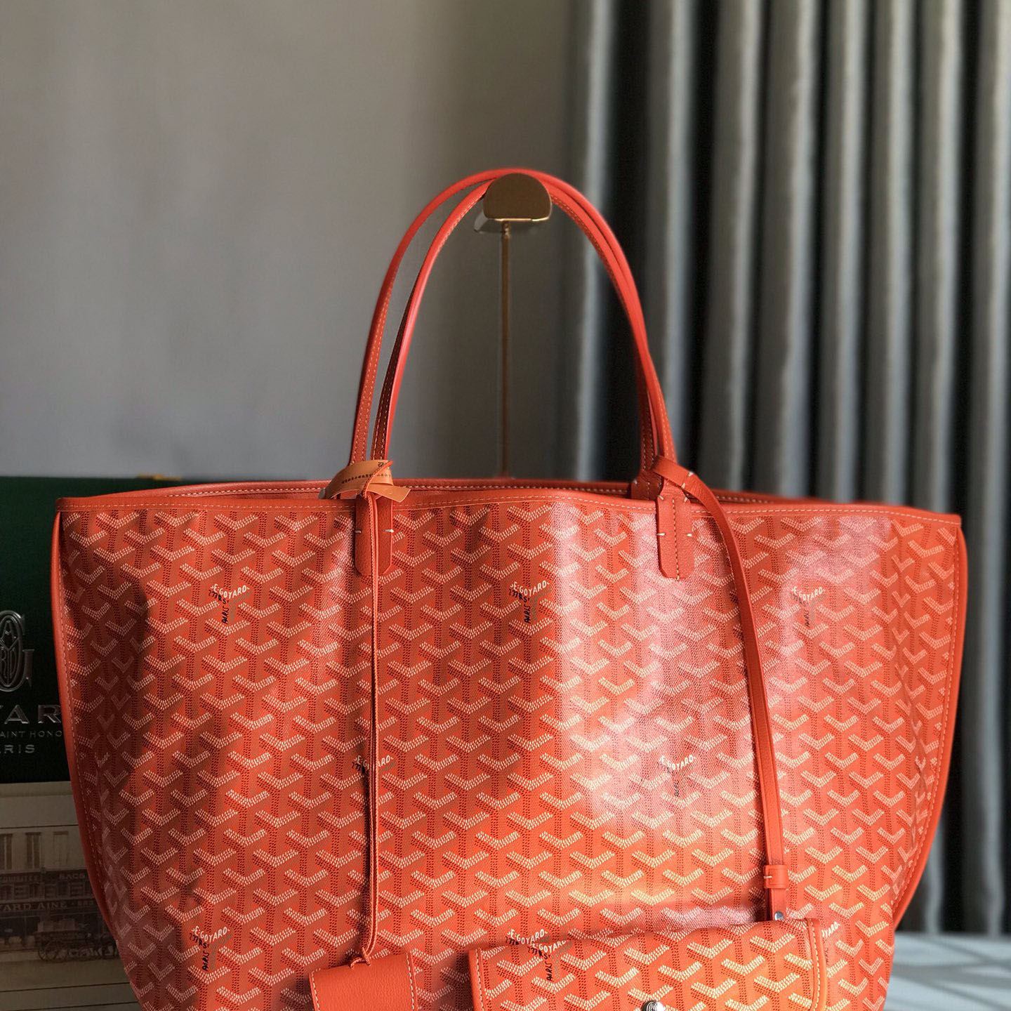 Go*ard shopping bags